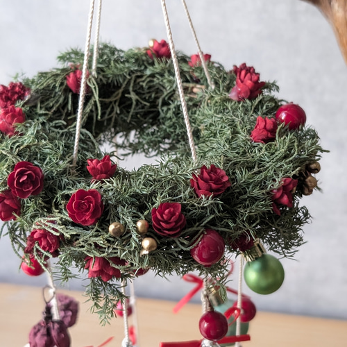 2.Xmasフライングリース クリスマスフライングリース（流木ホルダー） ドライフラワー