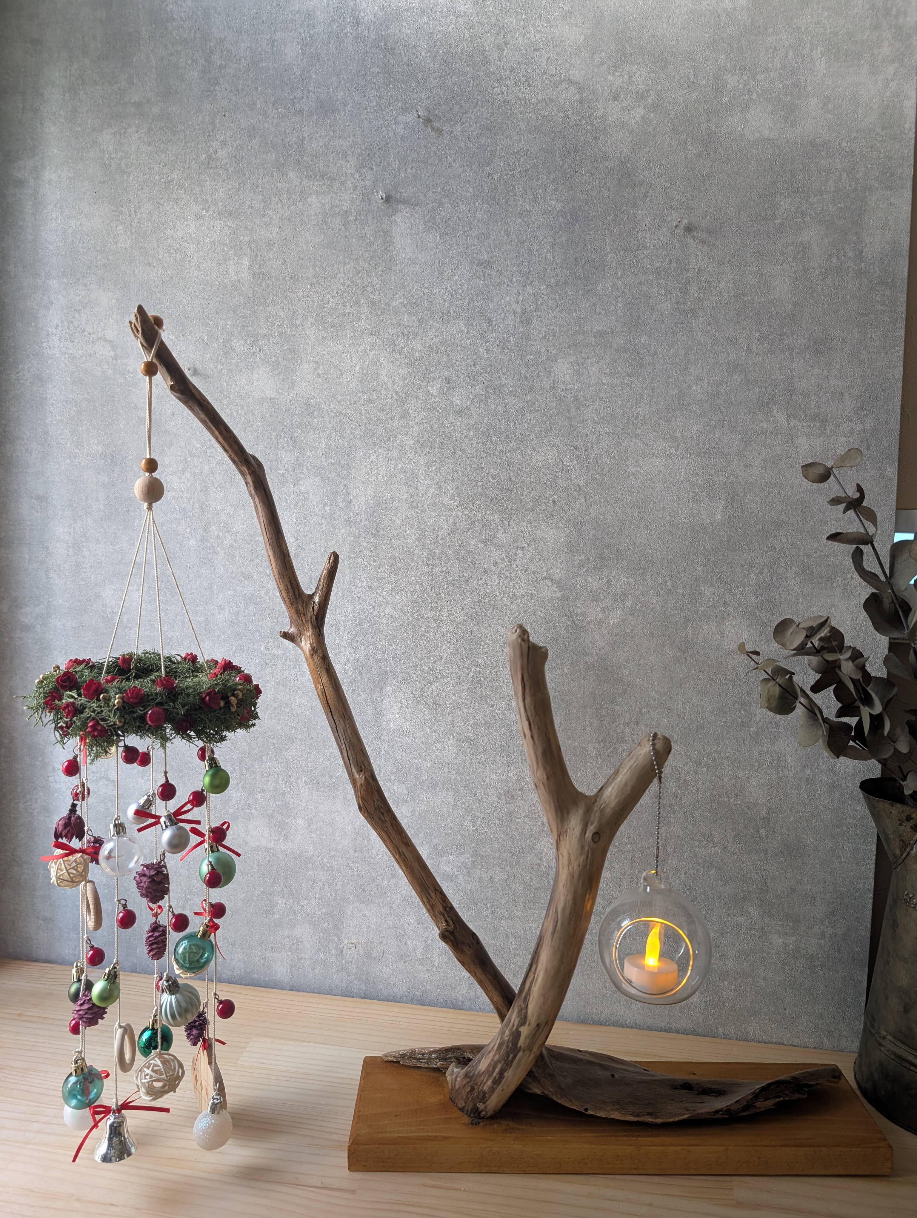 クリスマスフライングリース（流木ホルダー）