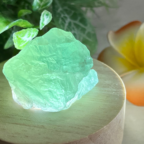 受験御守り°⌖꙳ エメラルドグリーン フローライト 蛍石 原石 蛍光鉱物