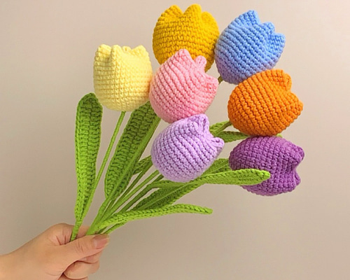 でぶチューリップ】毛糸 かぎあみ かぎ針編み あみぐるみ 枯れない花