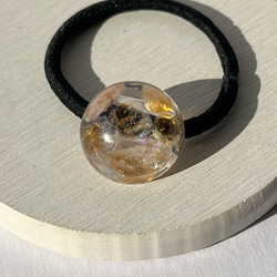 ハニークォーツのヘアゴム / レジン / 天然石 5枚目の画像