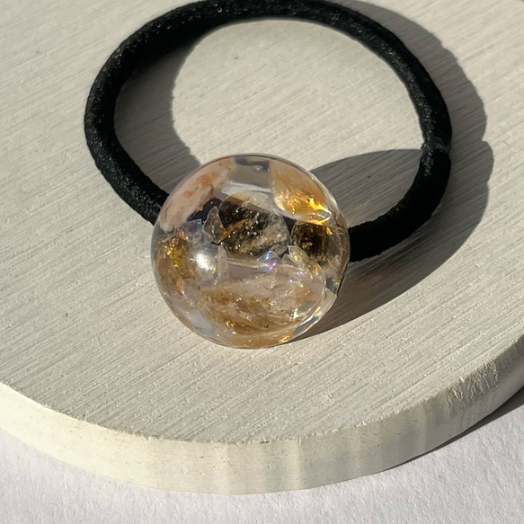 ハニークォーツのヘアゴム / レジン / 天然石 5枚目の画像