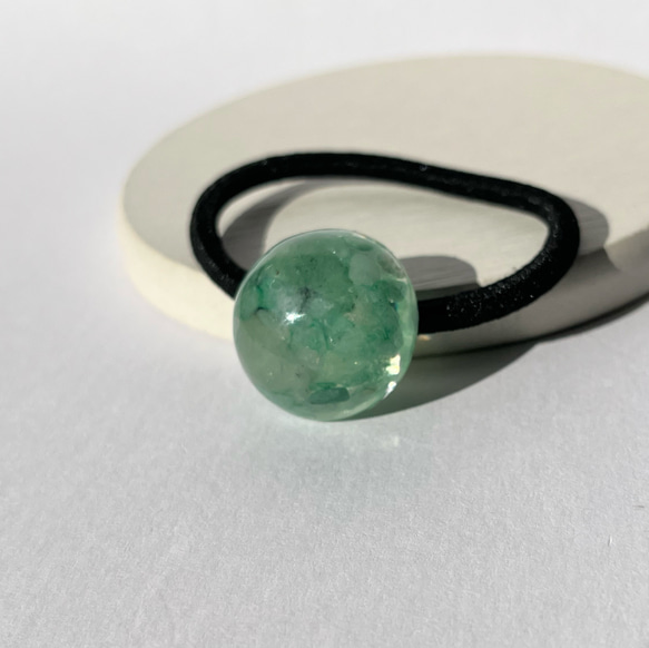 アベンチュリンのヘアゴム / レジン / 天然石 4枚目の画像