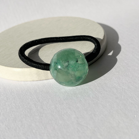 アベンチュリンのヘアゴム / レジン / 天然石 2枚目の画像