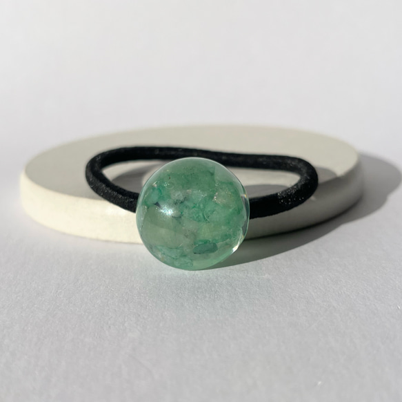 アベンチュリンのヘアゴム / レジン / 天然石 3枚目の画像