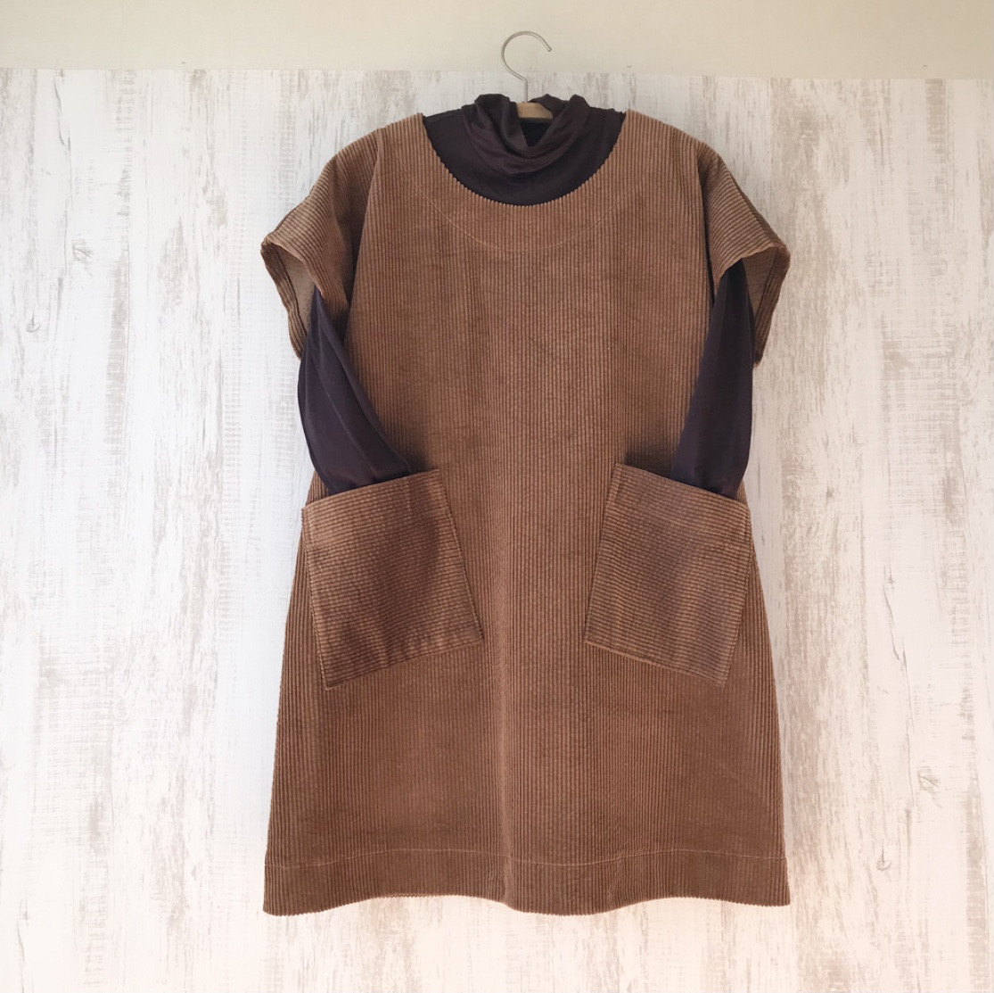 サッカーコーデュロイ　ゆったり型　ベスト風　チュニック