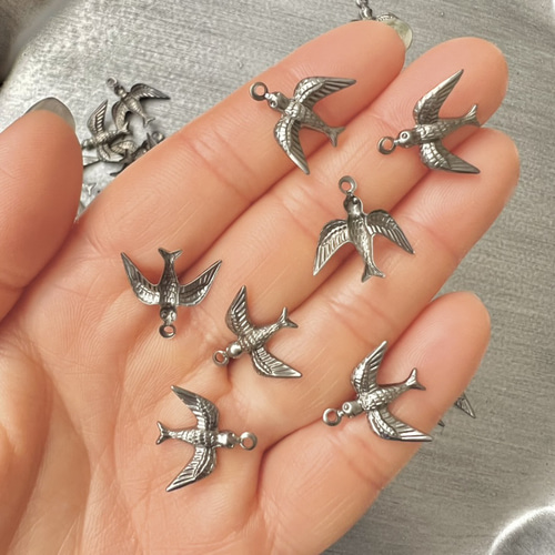 60s ヴィンテージ 鳥モチーフメタルチャームパーツ シルバー（2個