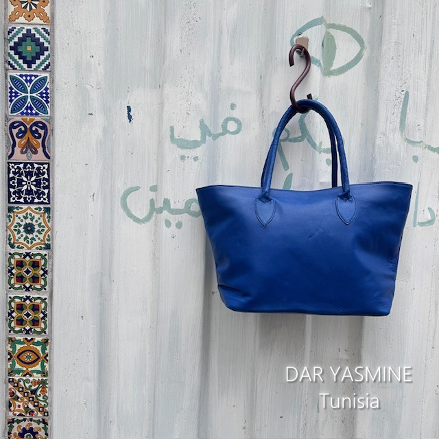 ラムスキンのバッグ　TIBAR – 静かな時をまとう「 Medjerda メジェルダ」ブルー