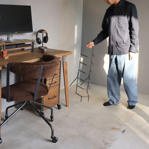 送料無料／[Iron Book Apartment]アイアンブックスタンド 本 ブック