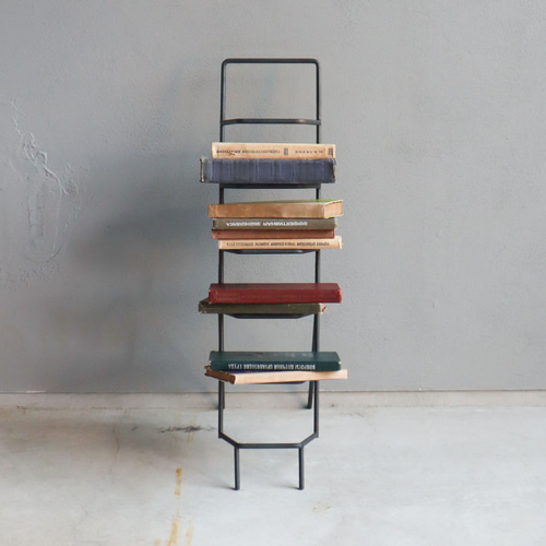 送料無料／[Iron Book Apartment]アイアンブックスタンド 本 ブック