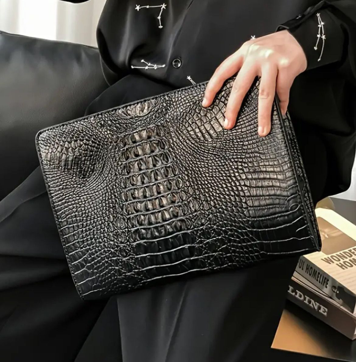 バッグ クラッチバッグ クロコダイル風 メンズ レザー 革製品 薄型 大きめ 軽量 チャーム 通勤 取手 リメイク