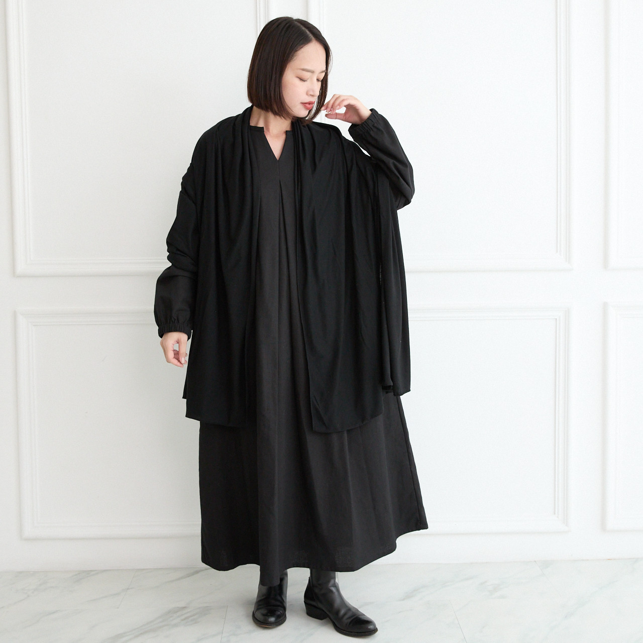 【着丈調整可能】体型カバー 身幅ゆったり コットン キーネック 長袖 ワンピース　ブラック　0762BK