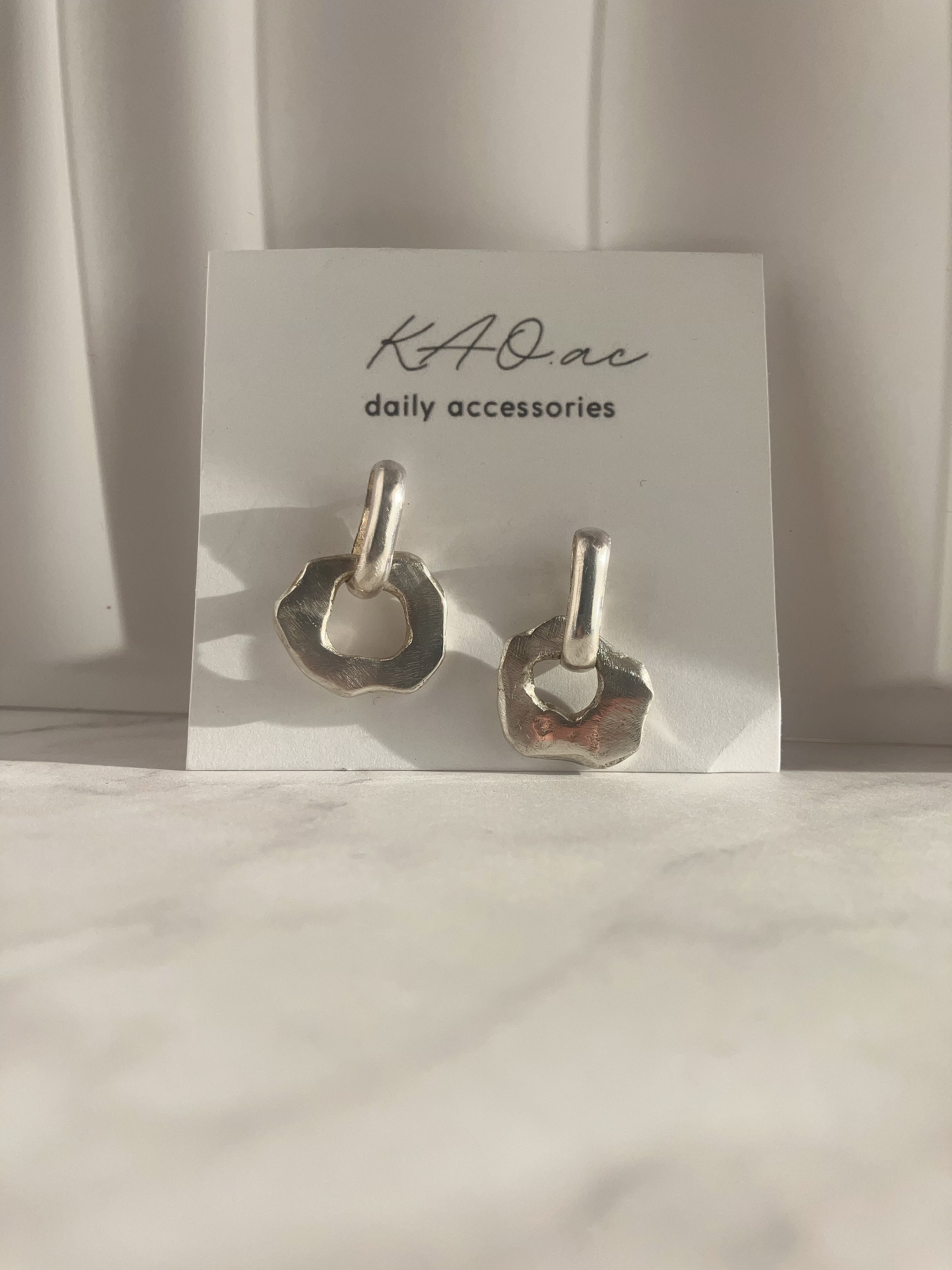 silver950 melt circle ピアス　揺れる　シルバー　ピアス　レディース