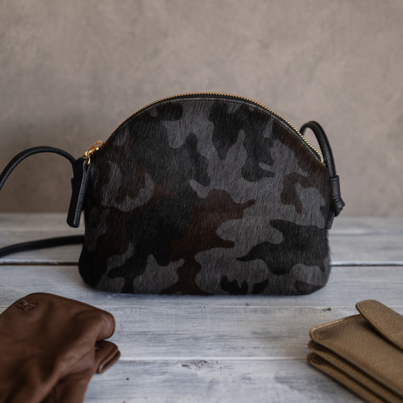 【冬季限量版】高品質真皮毛簡約迷你包，成人款，小巧精緻，極簡優雅【迷彩】 第1張的照片