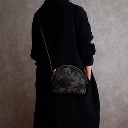 【冬季限量版】高品質真皮毛簡約迷你包，成人款，小巧精緻，極簡優雅【迷彩】 第2張的照片