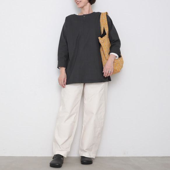 Gender-free tops / charcoal checked pattern 11枚目の画像