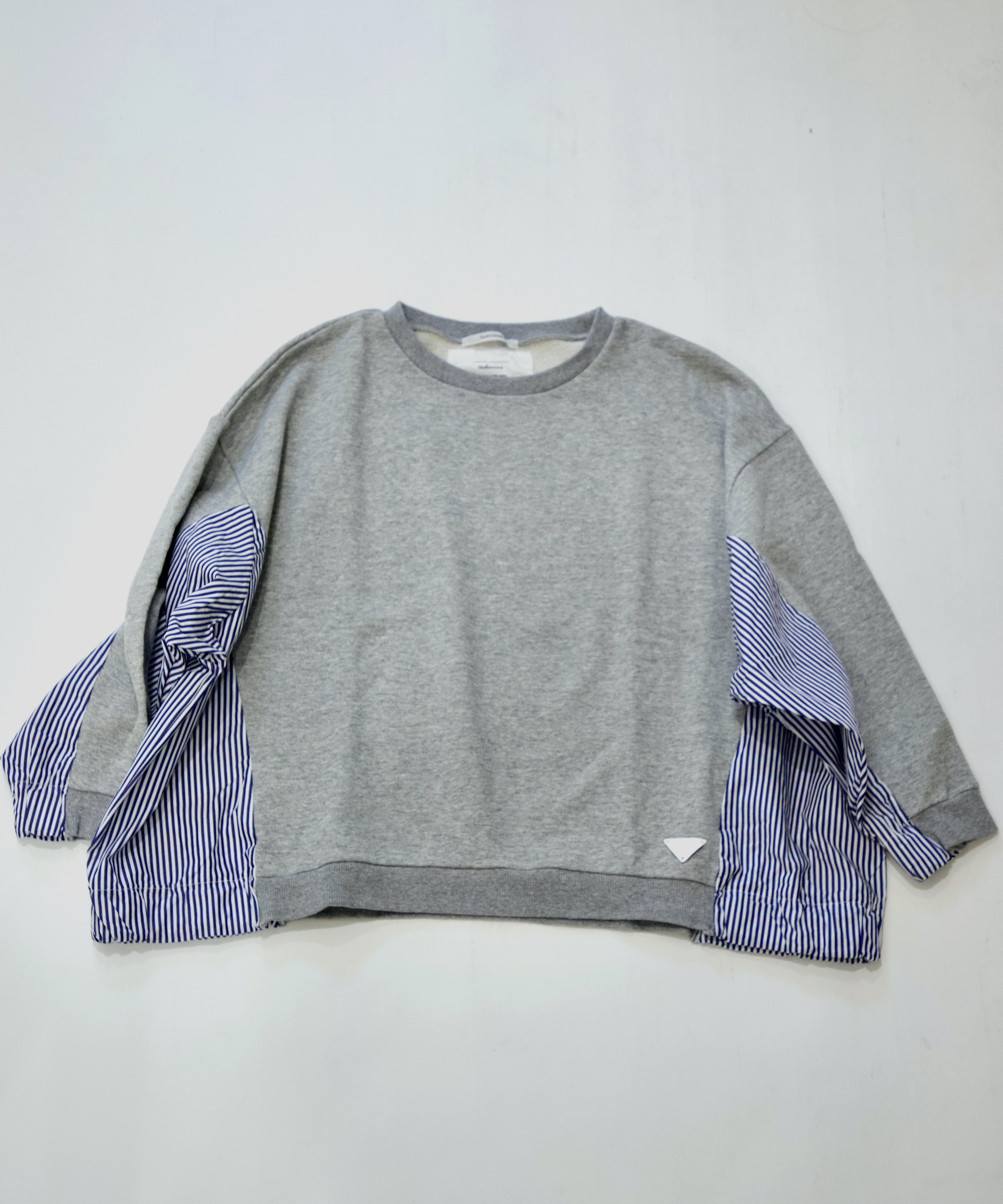 秋冬サンプルセールSALE特価掘り出し物ロンドンストライプ切替のスウェットワイドトレーナー　TT079