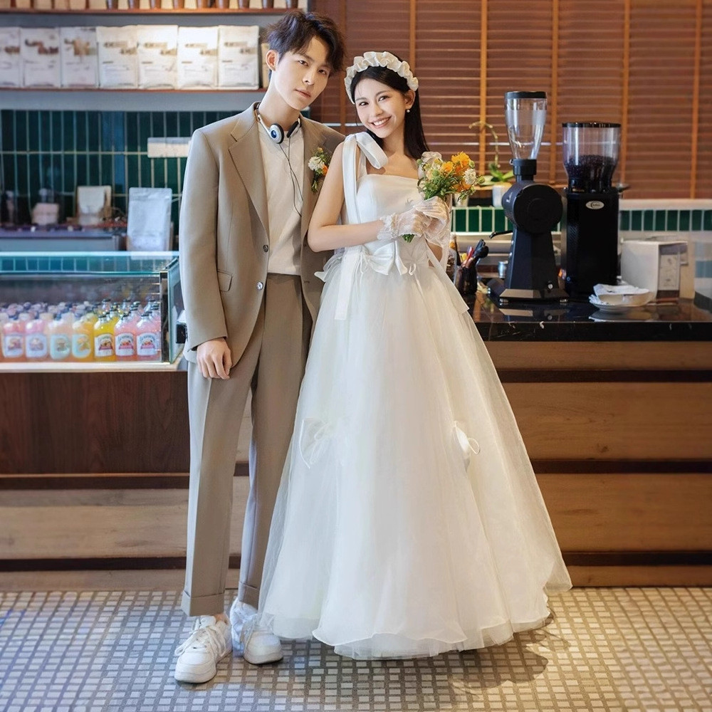 ノースリーブ 白 黒 リボン ウェディングドレス シンプル 韓国風 花嫁 パーティー 演奏会 二次会 前撮り HL501