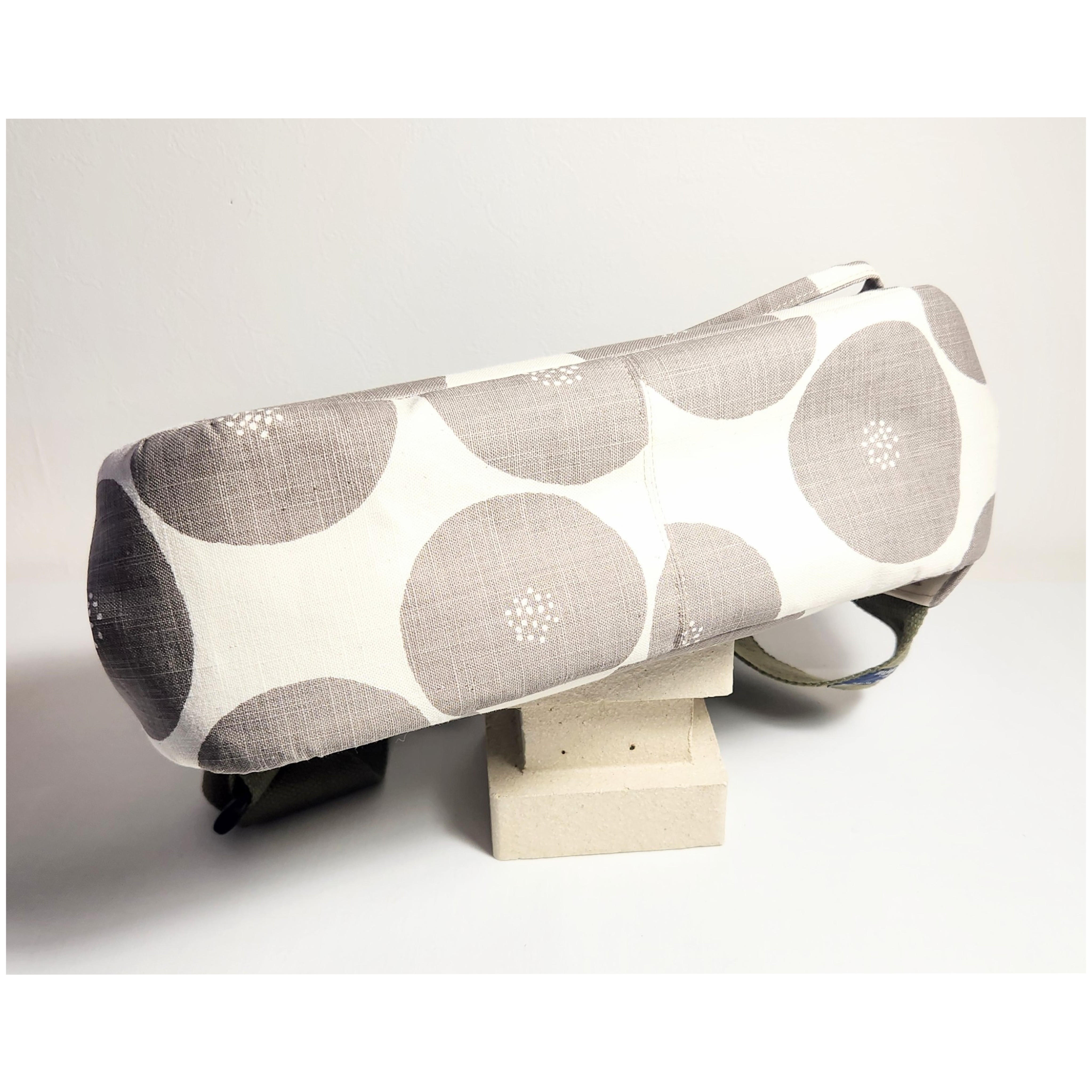 ＊受注制作＊爽快がま口ボディバッグ　ショルダーバッグ　大きめがま口　旅行　散歩　可愛い　あんぱん　抹茶あん