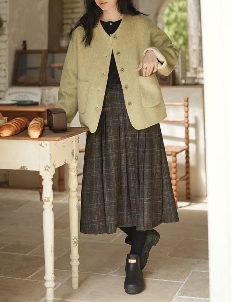 秋向きラウンドネックコート　ウール100%コート　レトロ感溢れ
