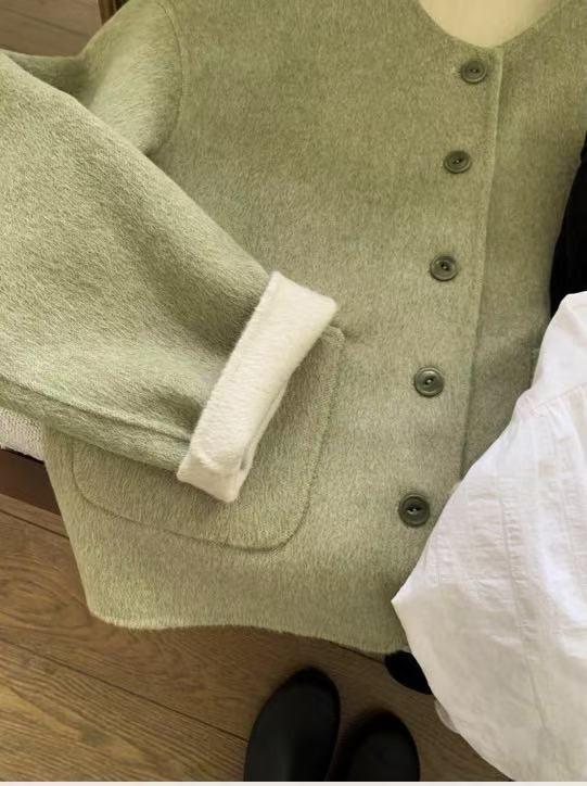 秋向きラウンドネックコート　ウール100%コート　レトロ感溢れ