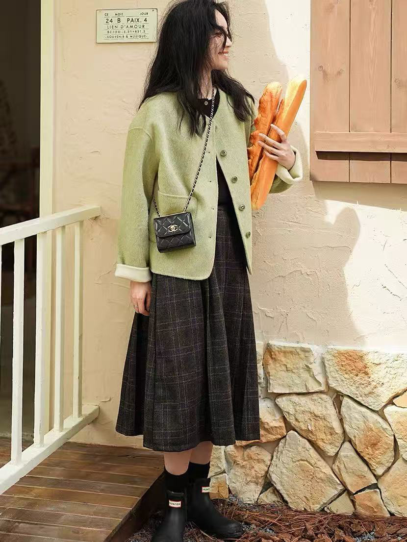 秋向きラウンドネックコート　ウール100%コート　レトロ感溢れ