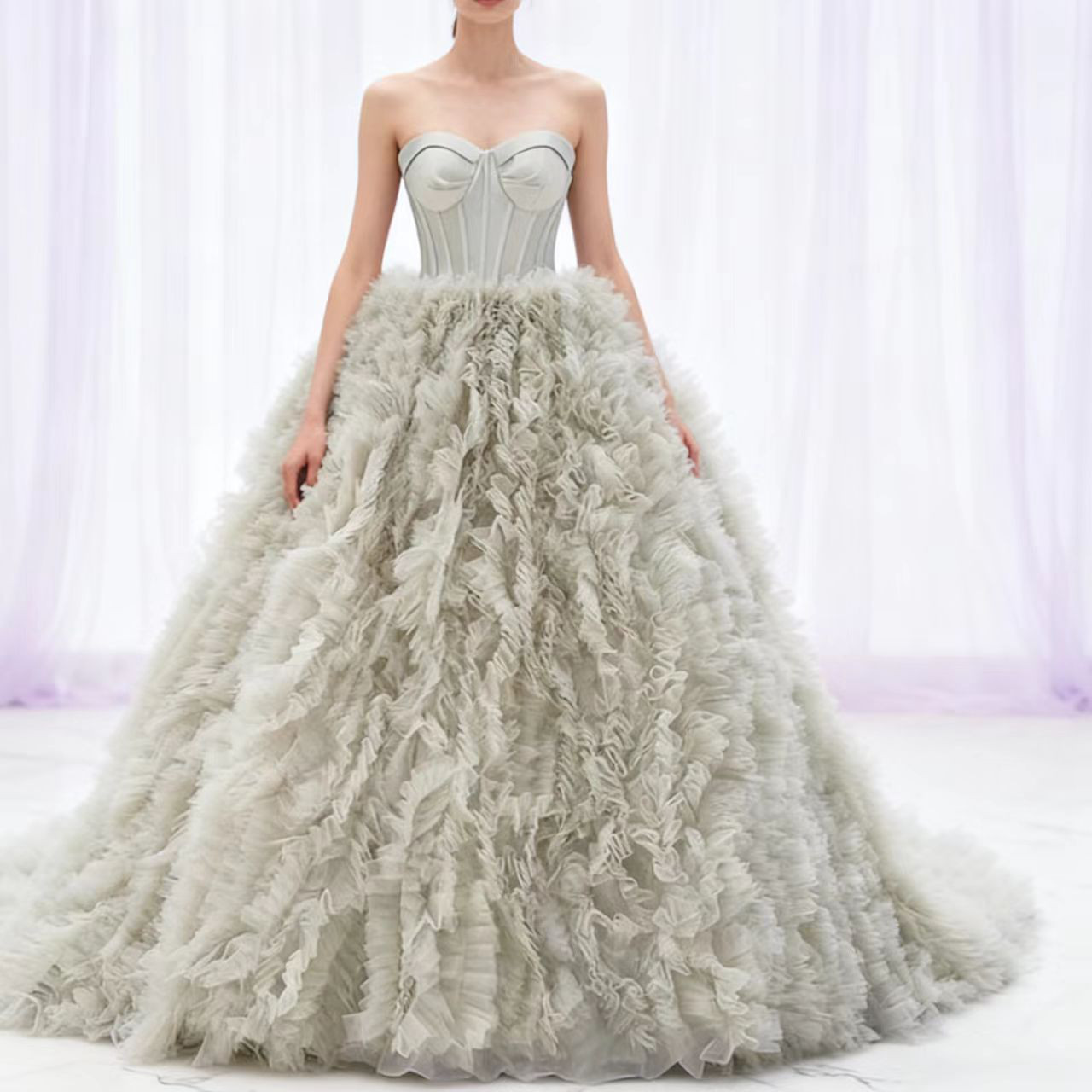 グレー   コルセット  ストレートシルエット  レースアップ ウェディングドレス  ビスチェドレス多層ネットドレス