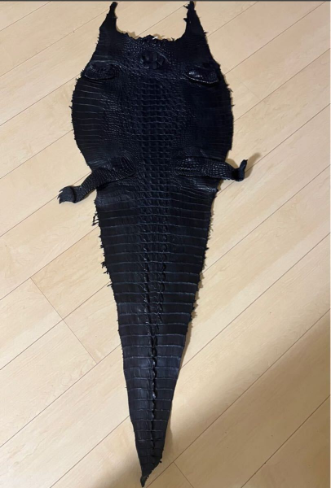 クロコダイル 天然素材35センチ ハンドメイド 背部革 ブラック