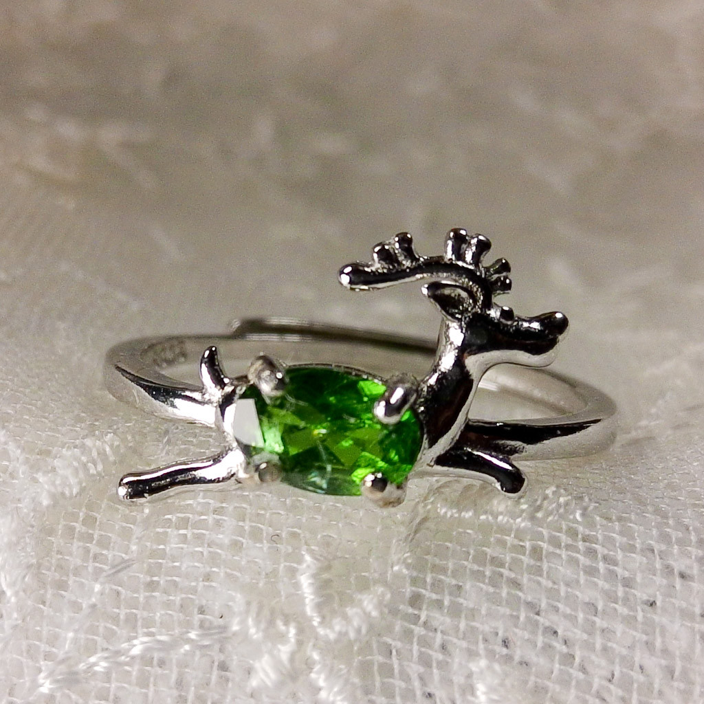 SV25R0018-03 トナカイ × クロムダイオプサイトAAA S925 シルバーリング フリーサイズ