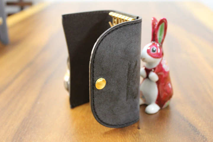 Ｈｅａｒｔ＆Ｄｉａ　手縫い　6連キーケース　ブライドルレザー（ブラック）