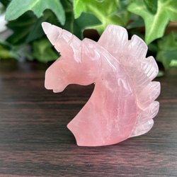～神獣～　天然石 ユニコーン　手彫り彫刻　【ローズクォーツ/フローライト】天然石インテリア・天然石置物として　 18枚目の画像