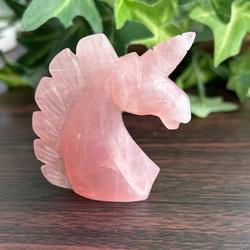 ～神獣～　天然石 ユニコーン　手彫り彫刻　【ローズクォーツ/フローライト】天然石インテリア・天然石置物として　 17枚目の画像