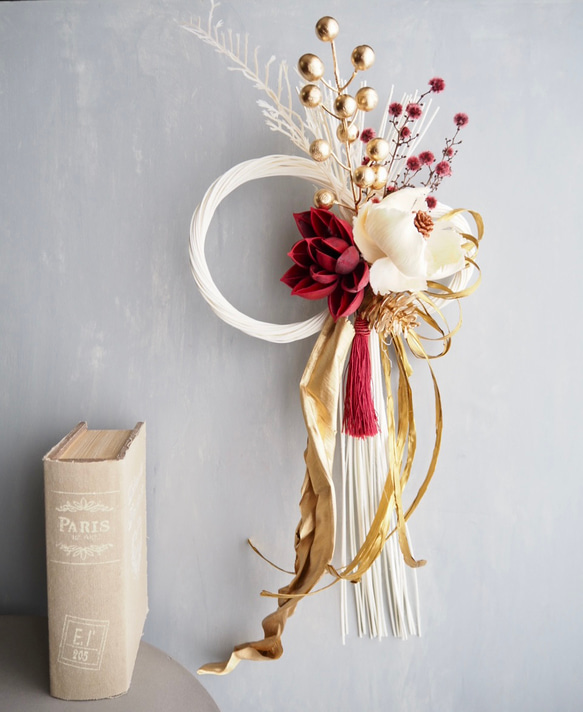 アートフラワーウォール《ゴールド煌めく赤と白の静寂》ドライフラワー | しめ縄 3枚目の画像
