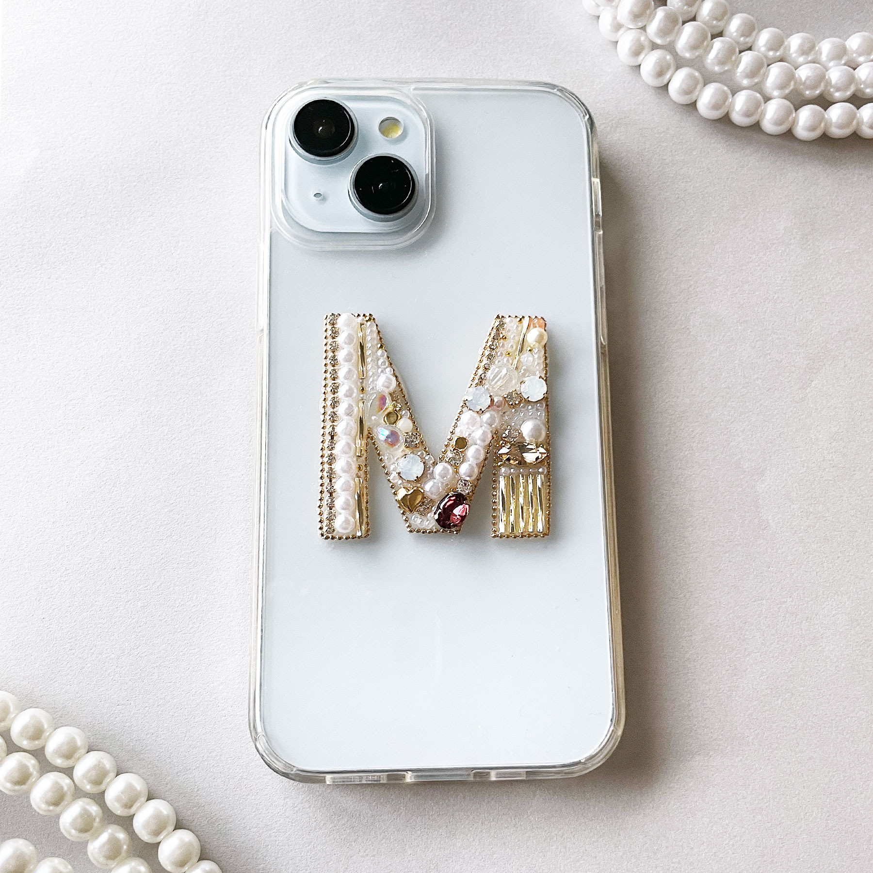 iPhone17pro iPhone16 Pixel 全機種対応 Xperia イニシャルビーズ スマホケース