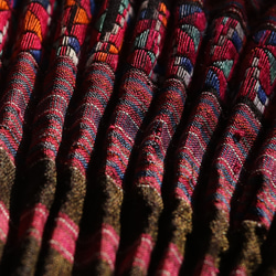 アンティーク刺繍布｜ミャオ族（苗族）伝統手仕事・平刺繍・植物文様