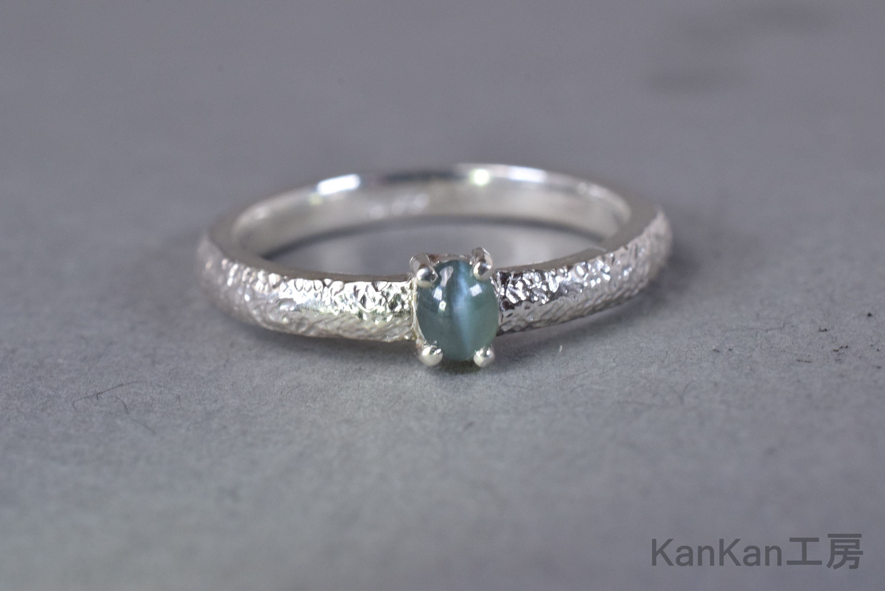 アレキサンドライトキャッツアイのリング