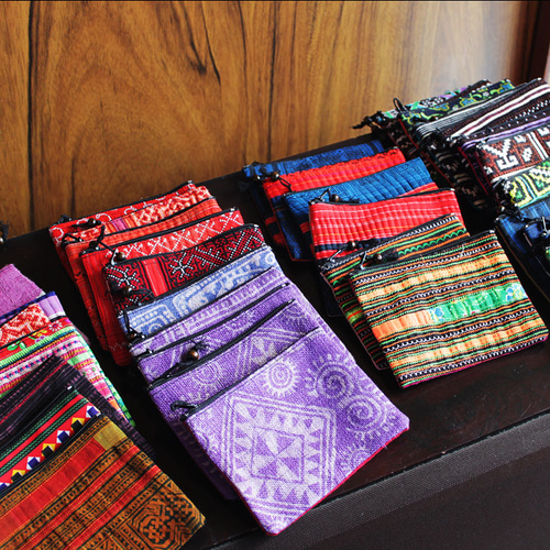 小物入れポーチ ミニ財布 民族 ハンドメイド mul-v/モン族伝統織物 藍