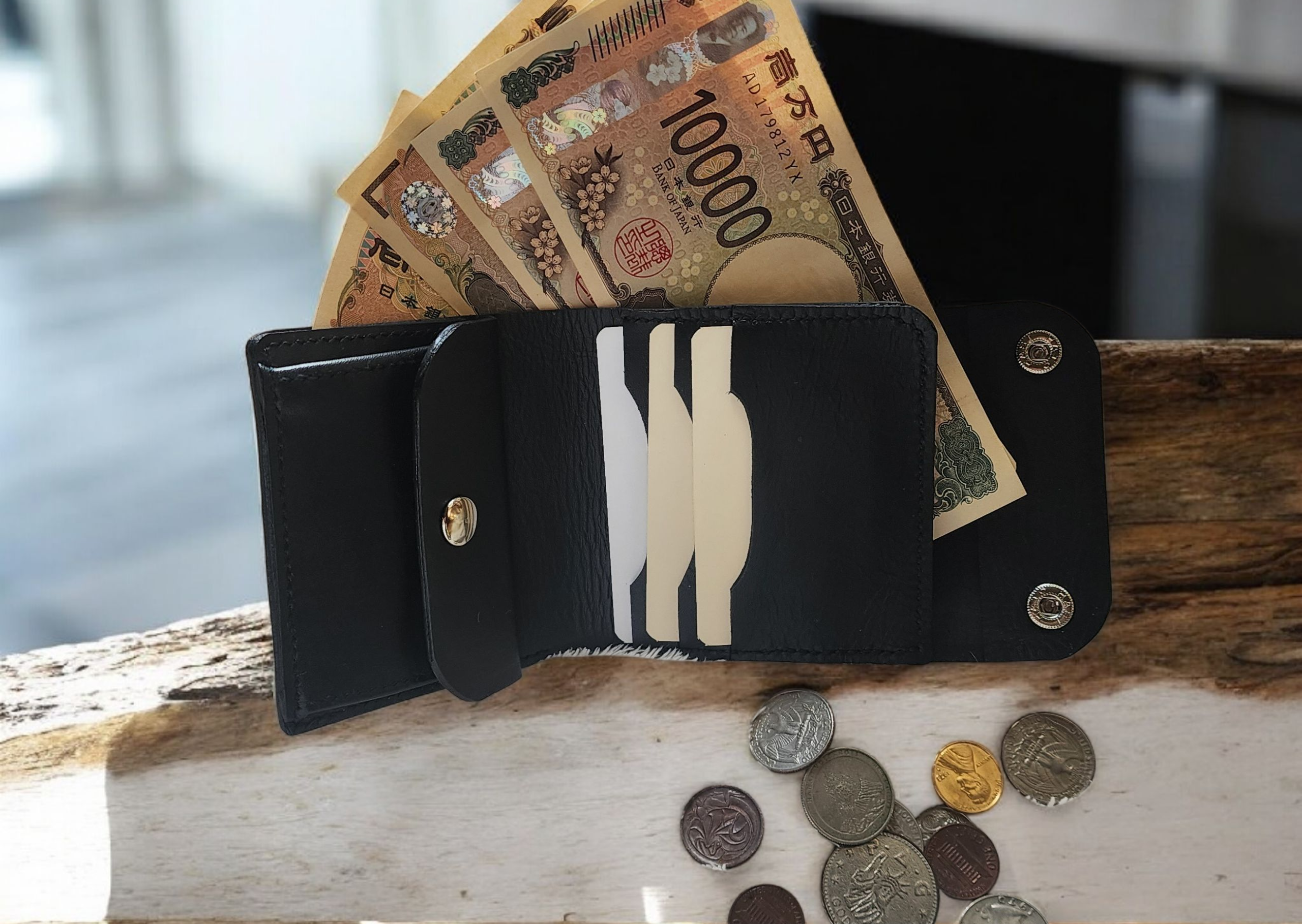 牛革　ウォレット財布　男女どちらにもおすすめ