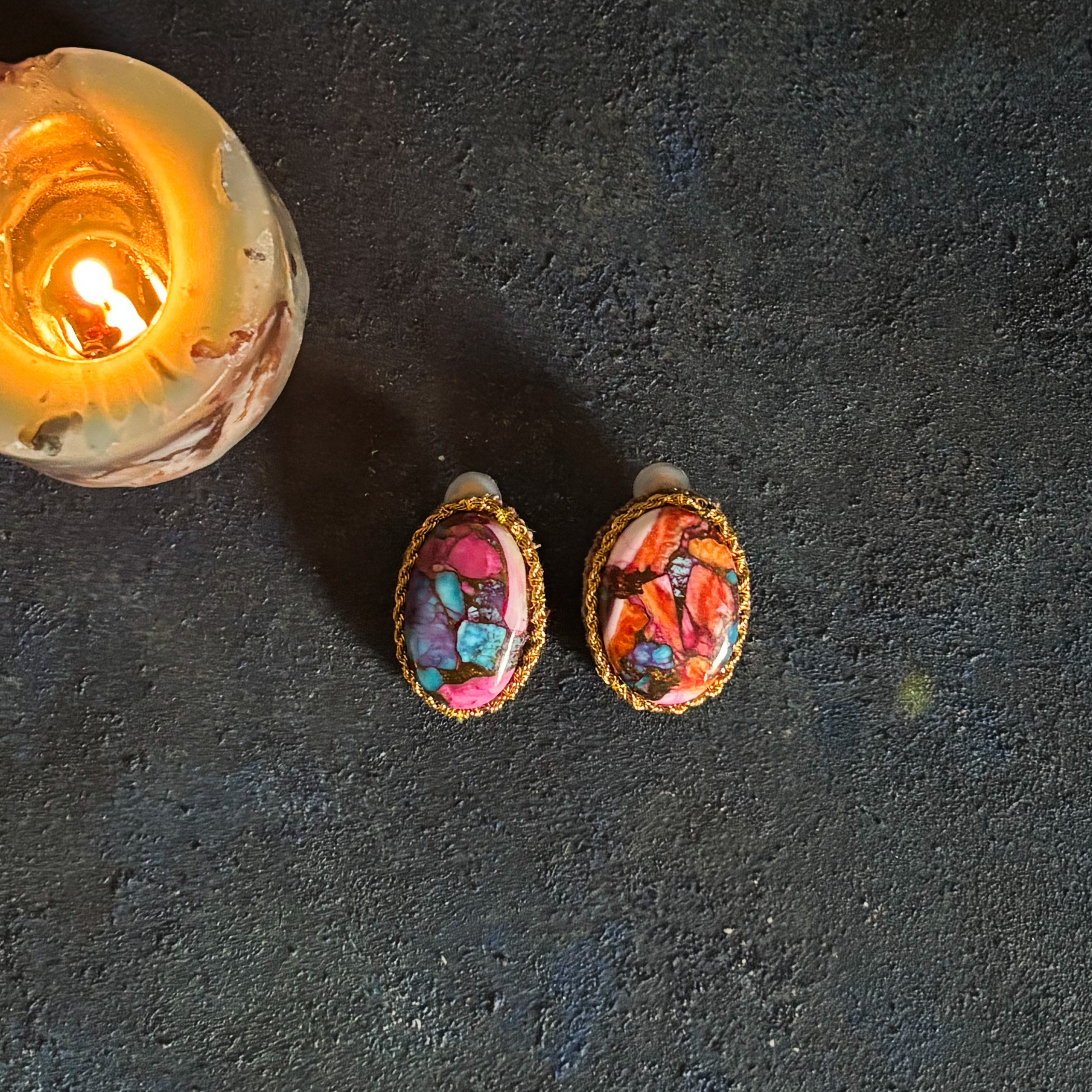 オイスターターコイズのヴィンテージ風イヤリング