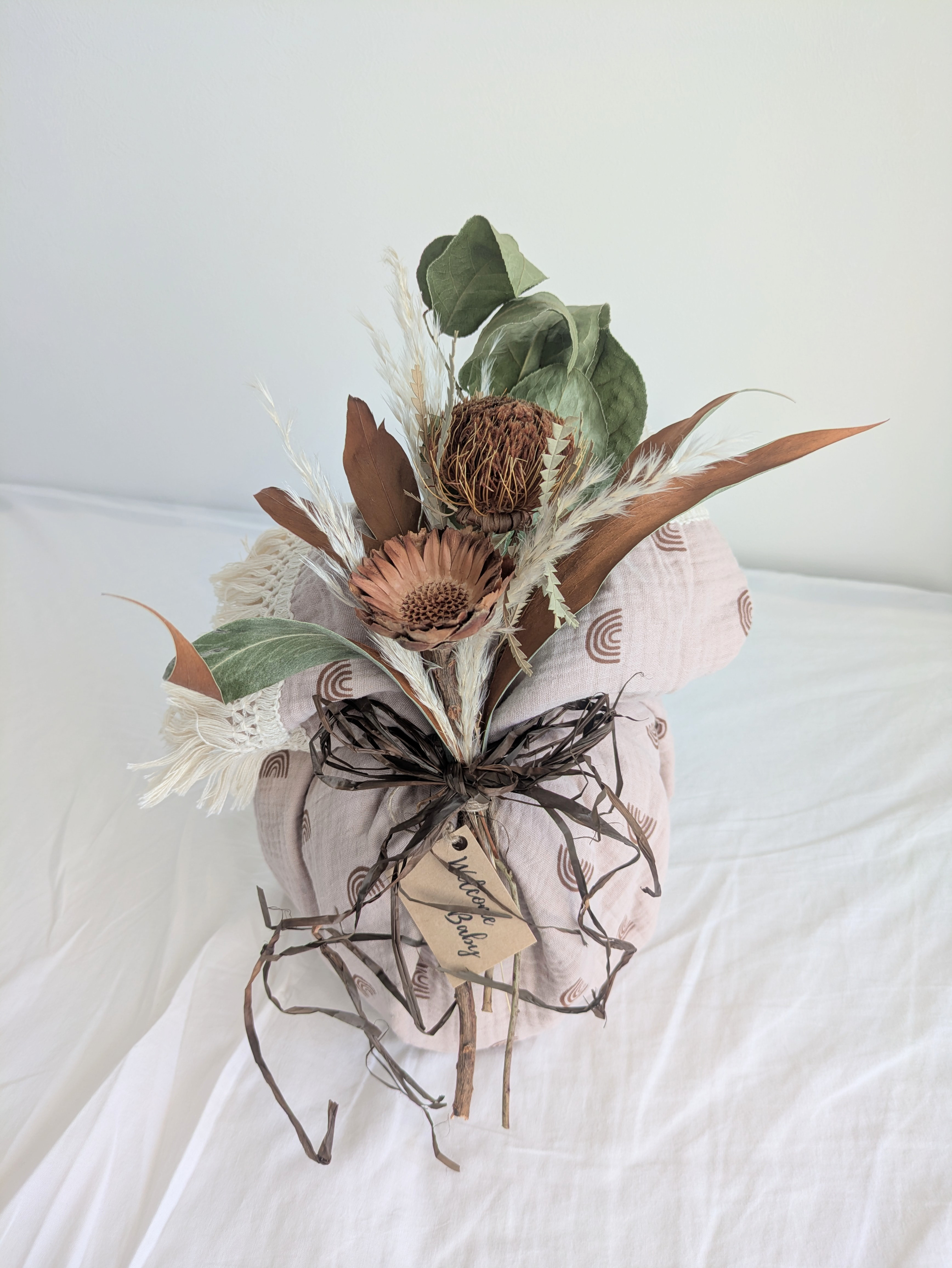 おむつケーキ 虹おくるみ 出産祝い ベビーシャワー