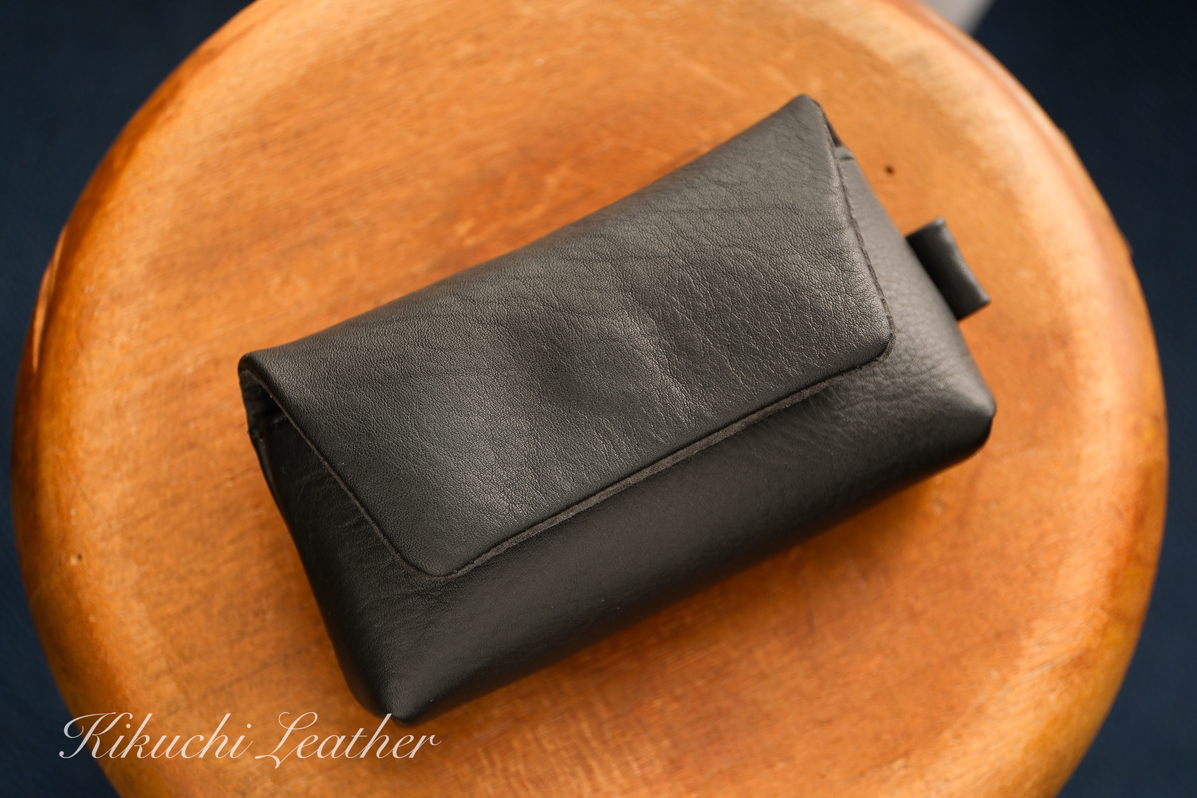 一点仕立て《WATERPROOF LEATHER》コンパクトカメラ用レザーカメラケース　Regular　黒LE162