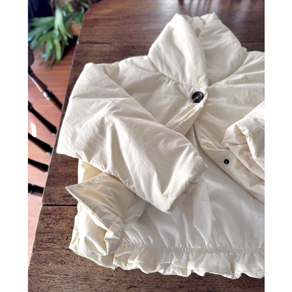 2色有❤️長さ選べる❤️超軽量＆超あったか❤️もこもこ優秀アウター❤️中綿入り❤️襟は2way❤️BLACK＆IVORY