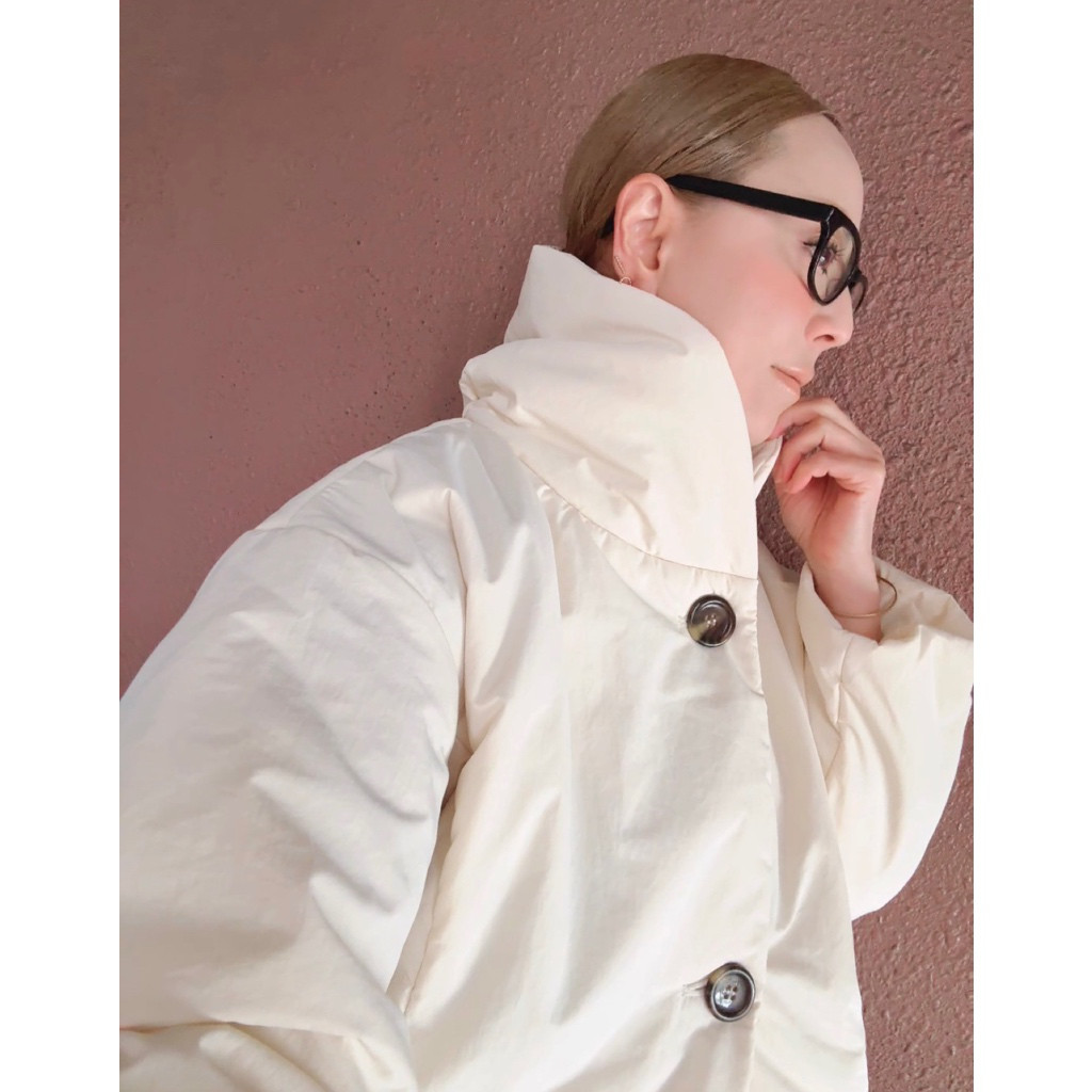 2色有❤️長さ選べる❤️超軽量＆超あったか❤️もこもこ優秀アウター❤️中綿入り❤️襟は2way❤️BLACK＆IVORY