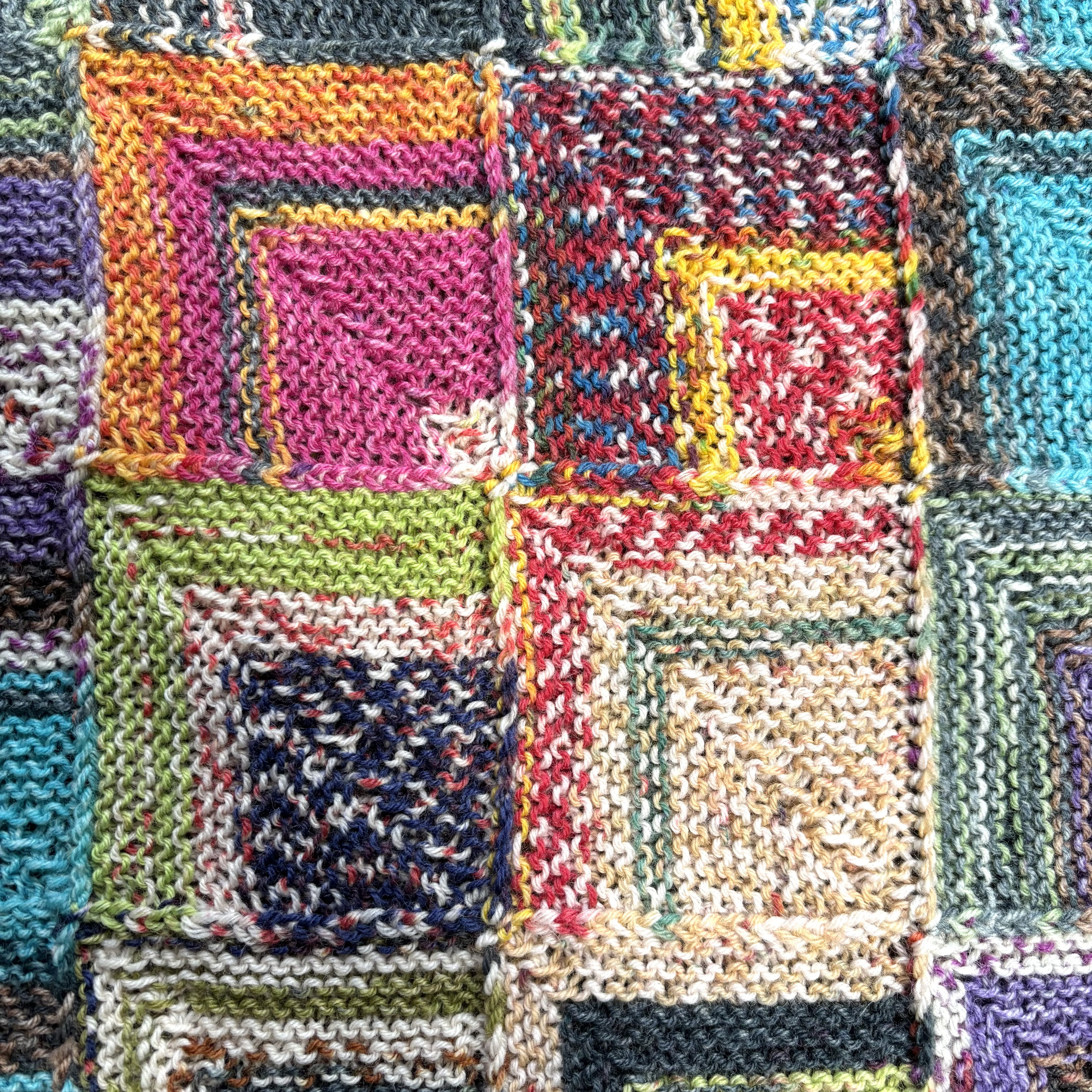 ドミノ編みのブランケット ひざ掛け　おくるみ 手編み　OPAL