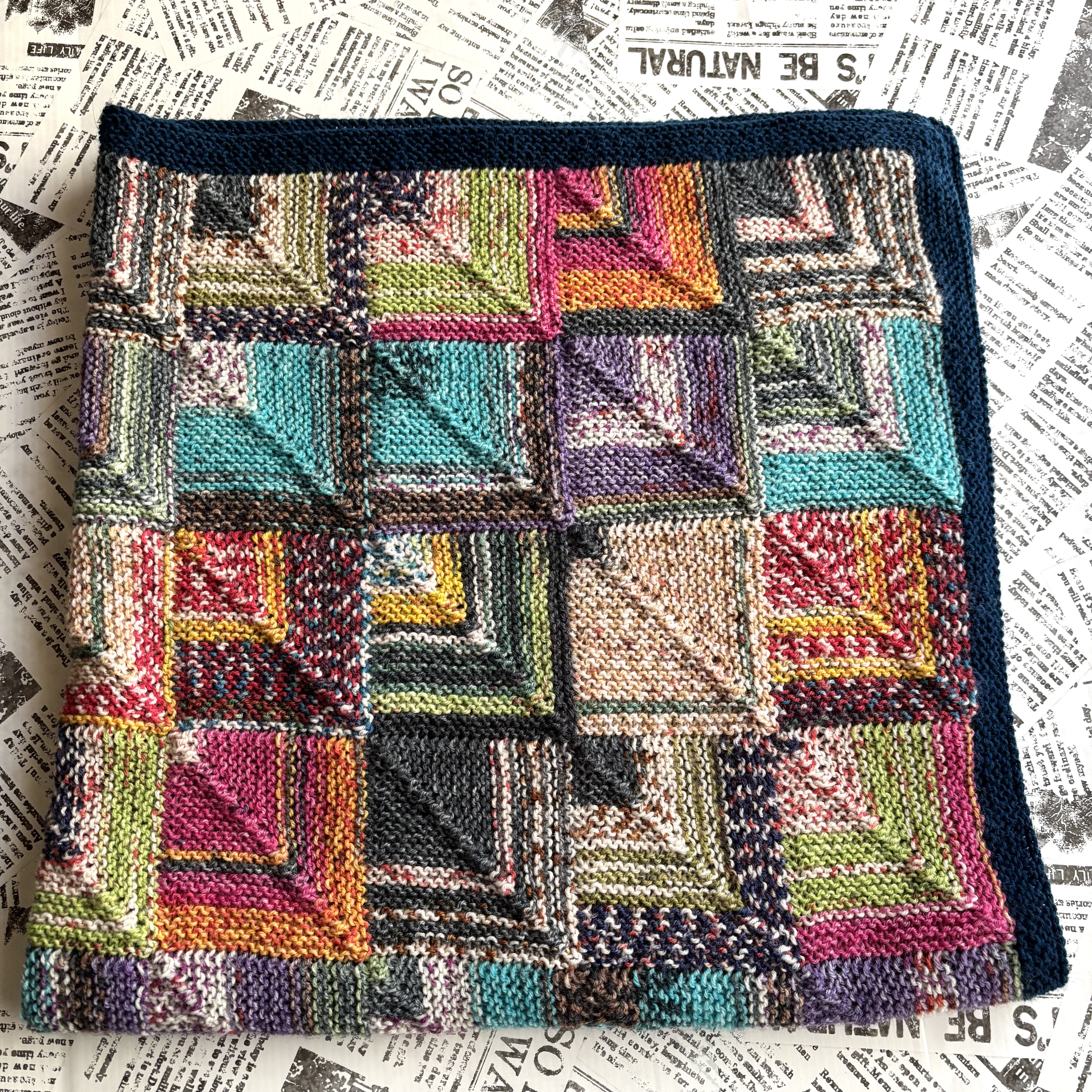 ドミノ編みのブランケット ひざ掛け　おくるみ 手編み　OPAL