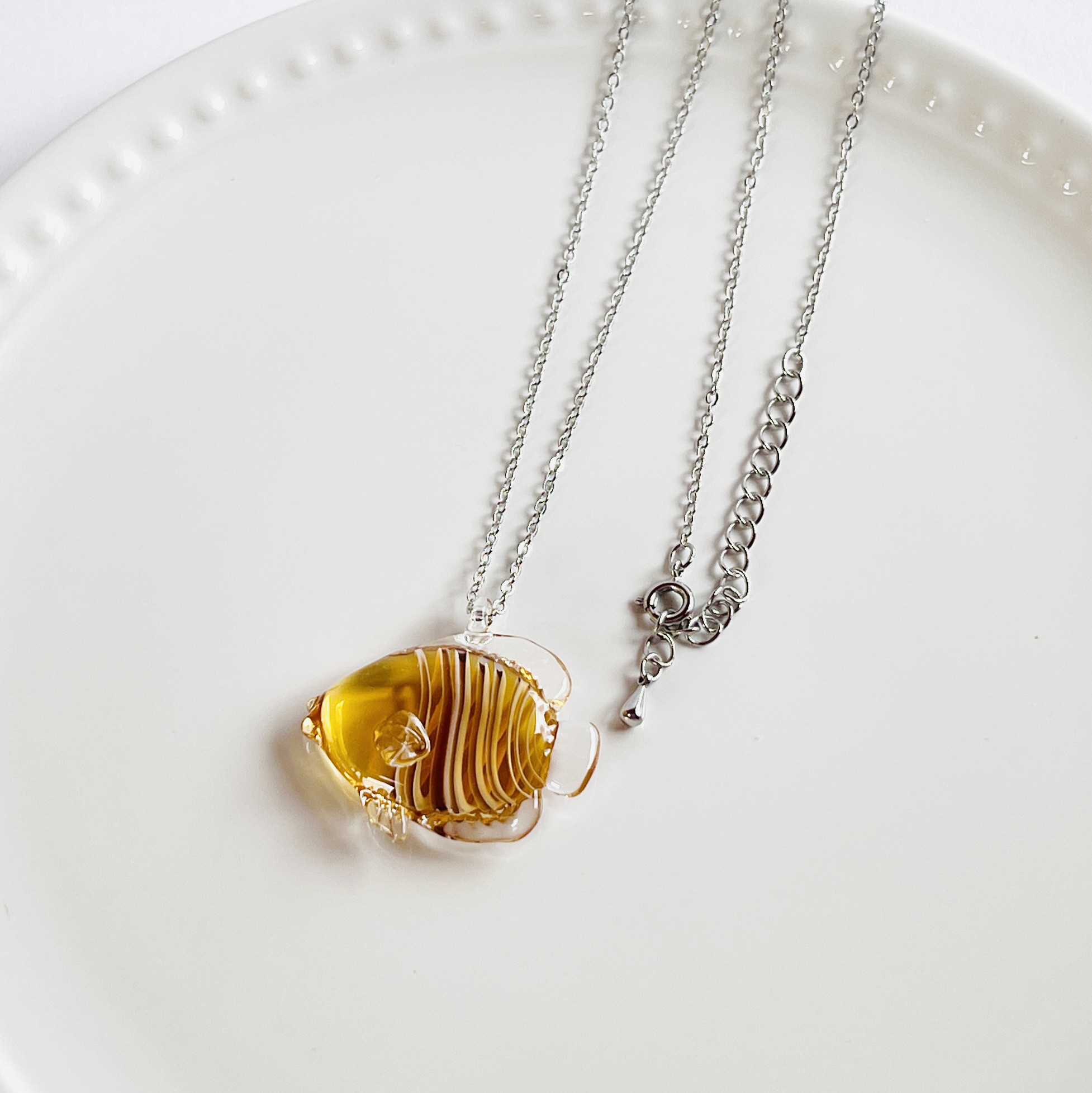 キンチャクダイの硝子ペンダント(黄)