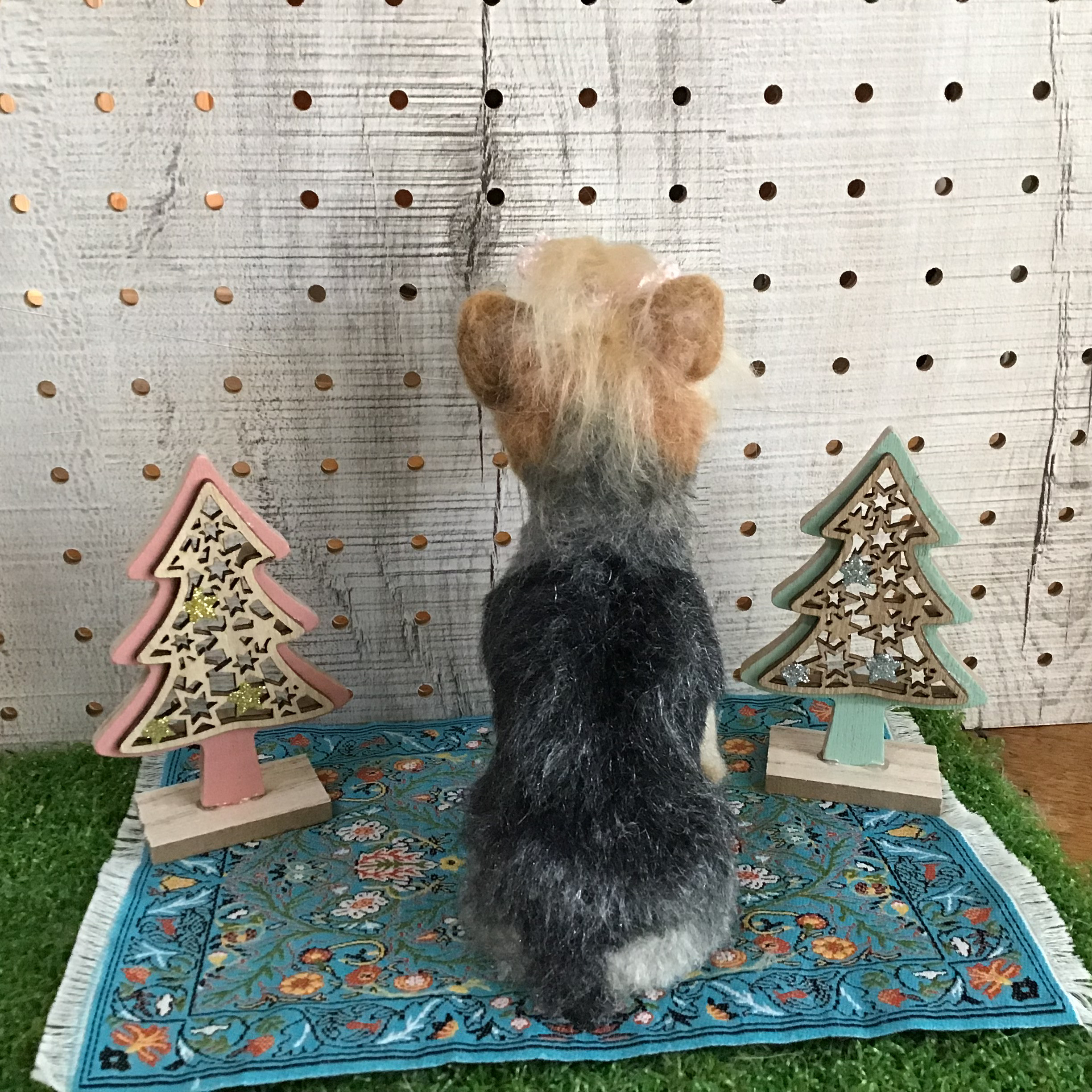 ヨークシャーテリア（お座りポーズ）