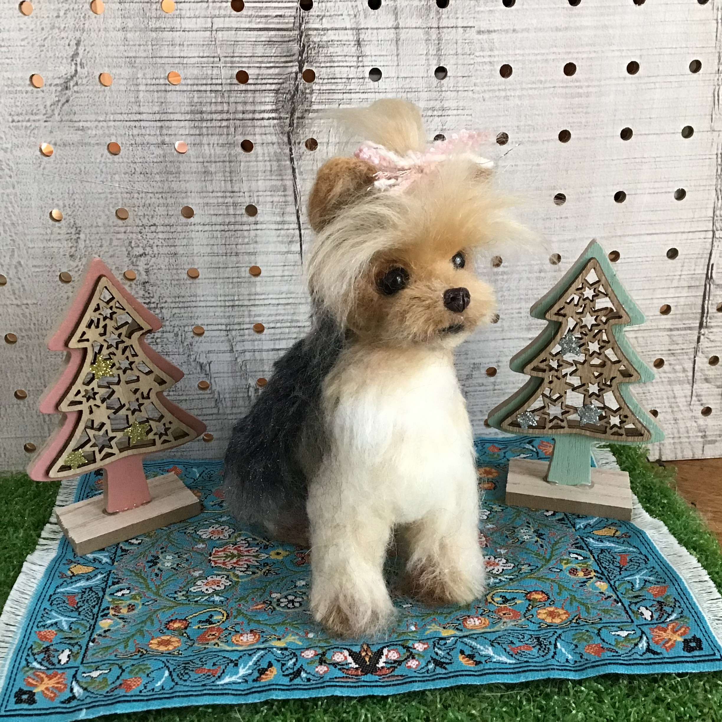 ヨークシャーテリア（お座りポーズ）