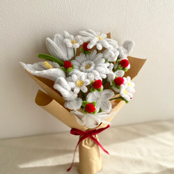 ガーベラ×チューリップのピンクブーケ モールフラワー｜お祝いや記念日