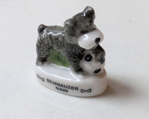 12月11日発送 フェーヴ ミニチュアシュナウザー 犬 陶器 ガレット・デ
